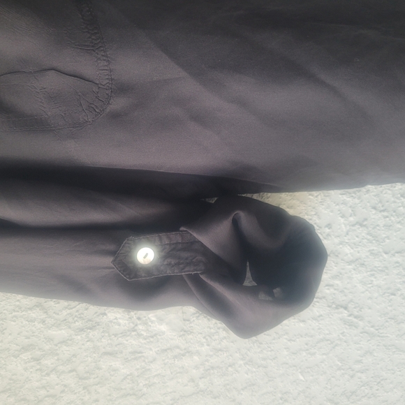 Velvet Heart Silk Button Up Shirt - Picture 7 of 11